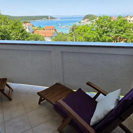 Apartment Novouredeni Marko, - Rab Kampor
