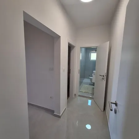 Novouredeni Marko, - Rab Apartment *