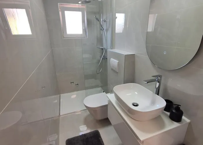 Novouredeni Marko, - Rab Apartment